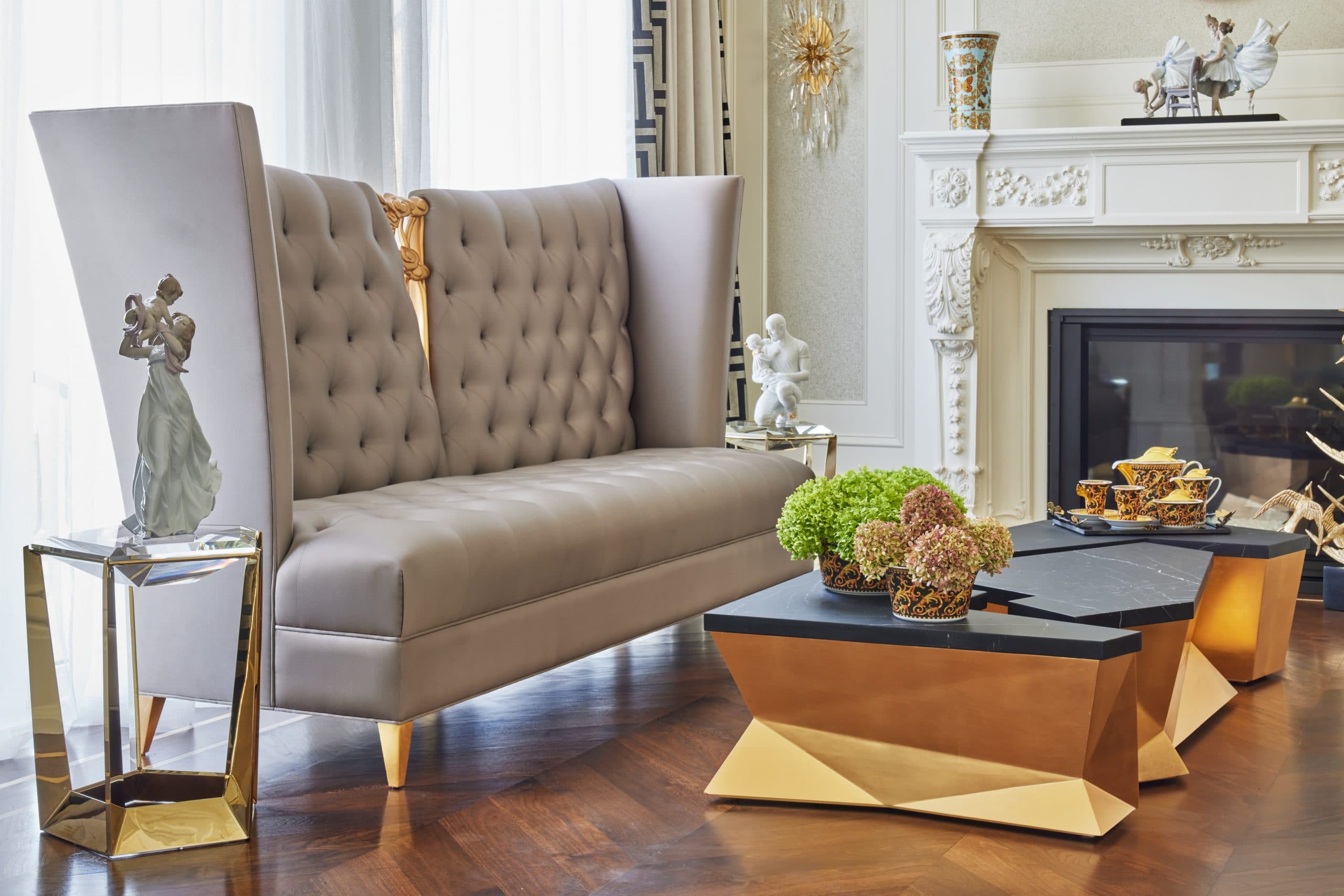 A Pahlavan Homes great room, finished in warm, old-world materials